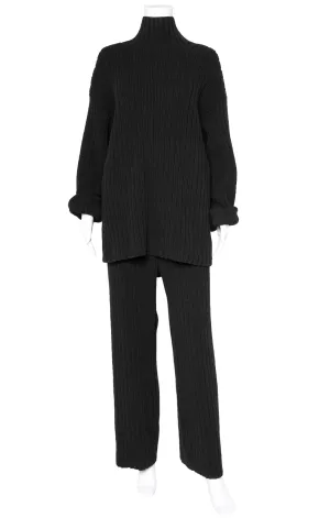 BALENCIAGA Set Size: Sweater - No size tags, fits like L Pants - No size tags, altered to a size XS