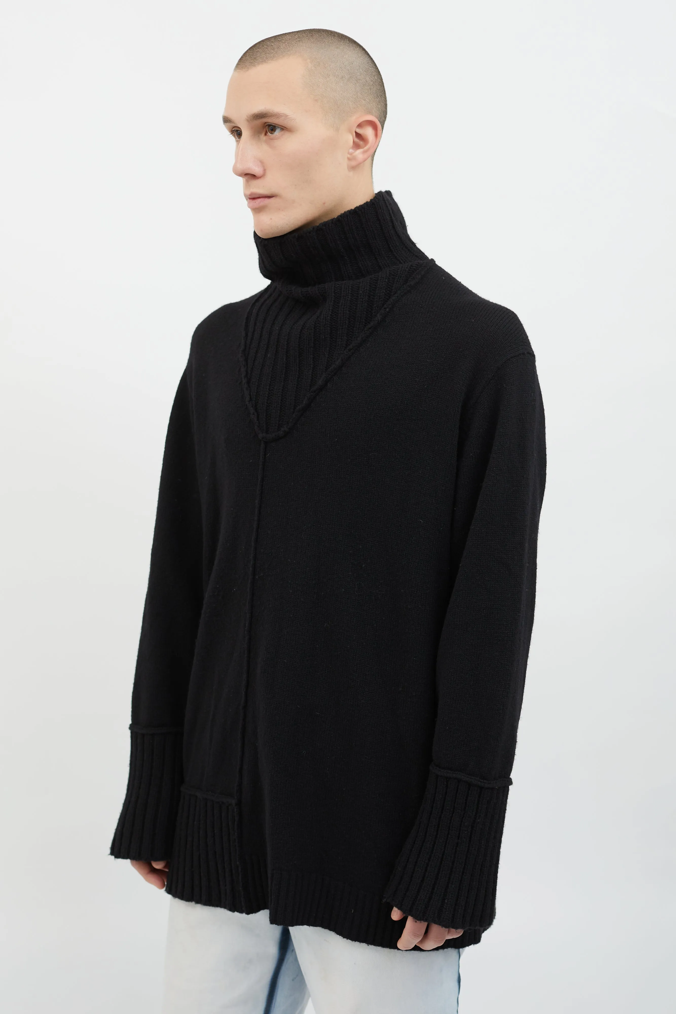 Black Wool Knit Ribbed Turtleneck Sweater