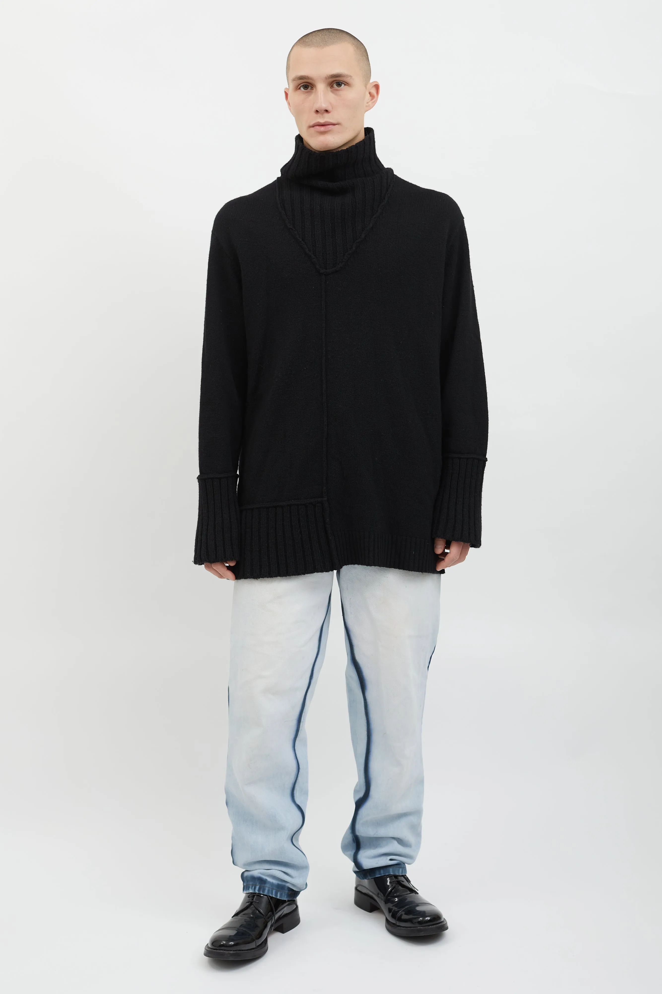 Black Wool Knit Ribbed Turtleneck Sweater