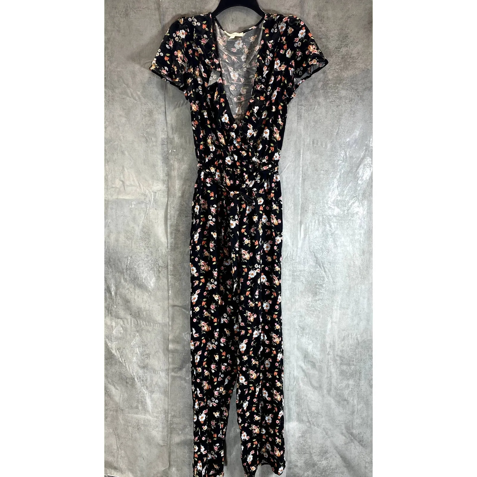 KINGSTON GREY Juniors' Black Floral Ruffle V-Neck Tie-Waist Pant Jumpsuit SZ S