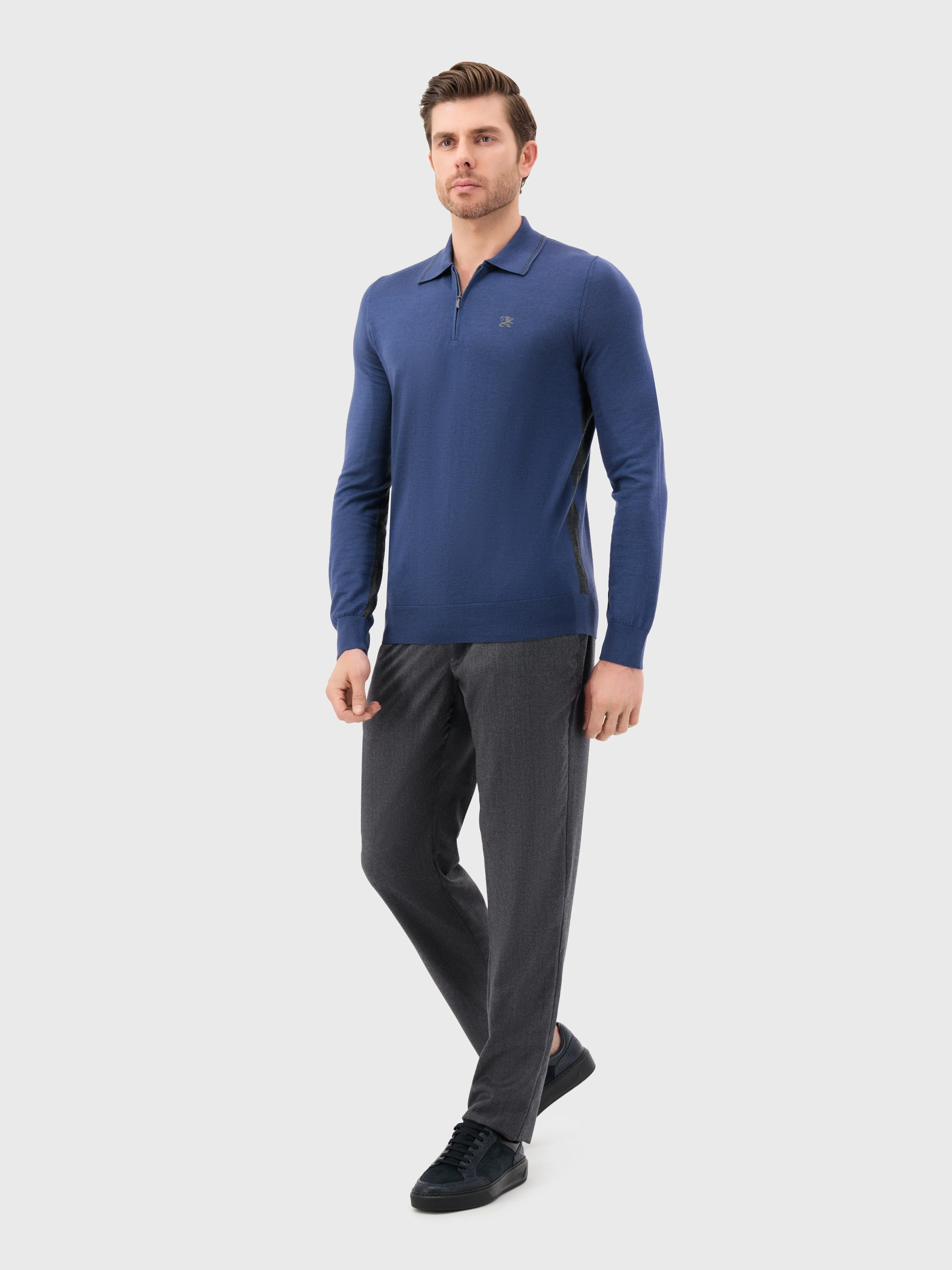 Long Sleeve Polo Shirt with Griffon Emblem Embroidery Smoke Blue