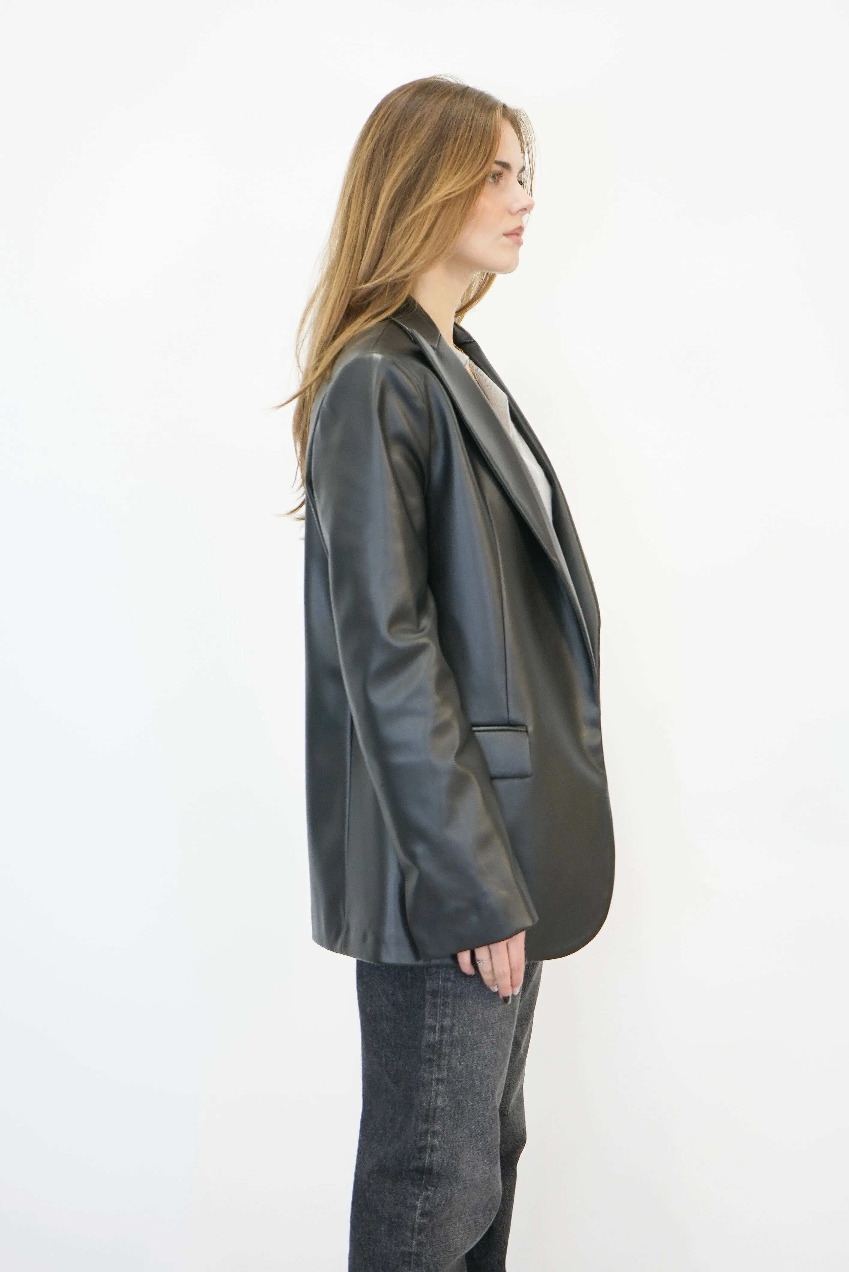 OVERSIZED LEATHER BLAZER