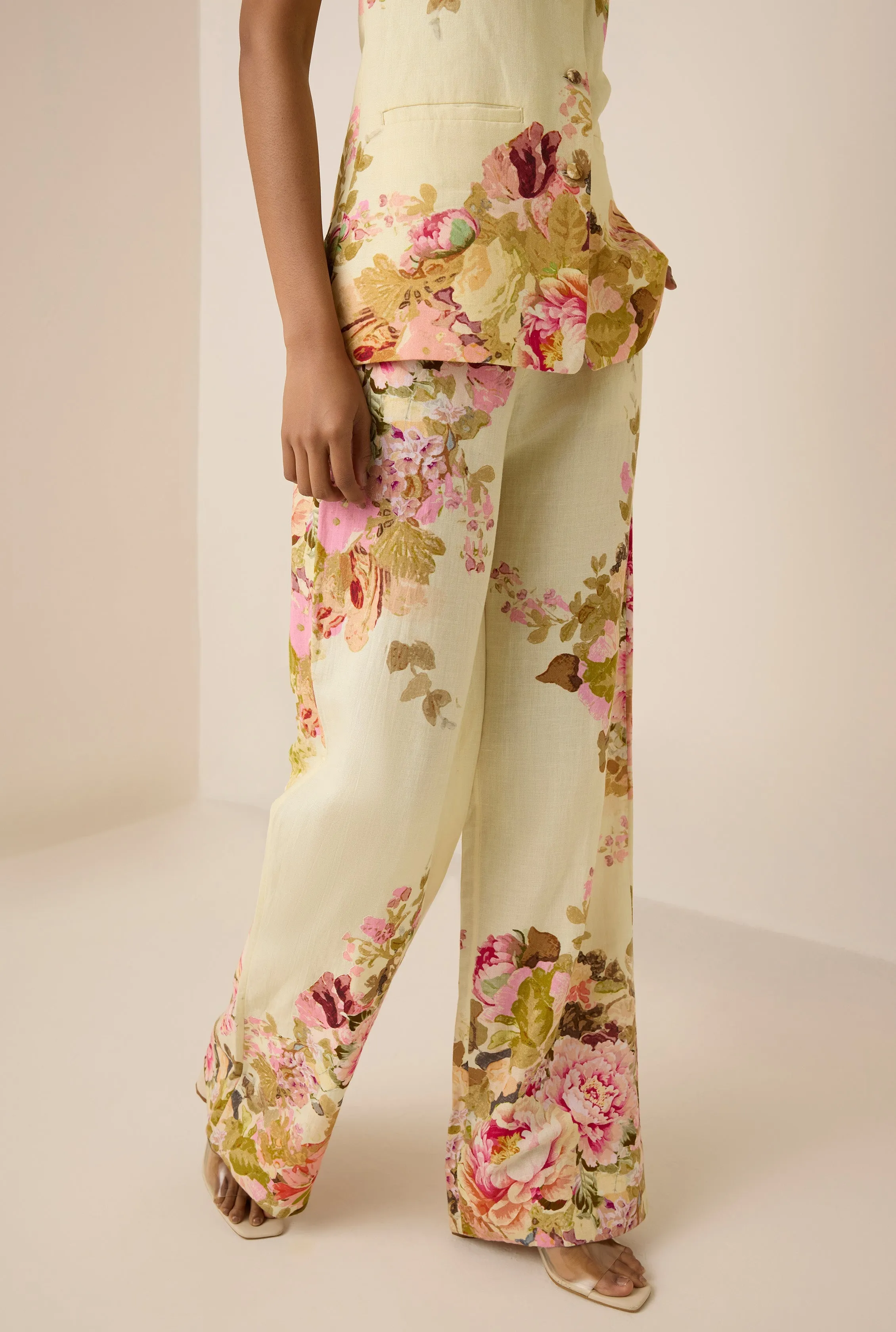Sama Flared Pant